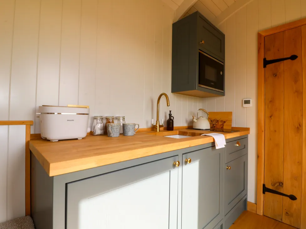 Fern luxury shepherd retreat detail