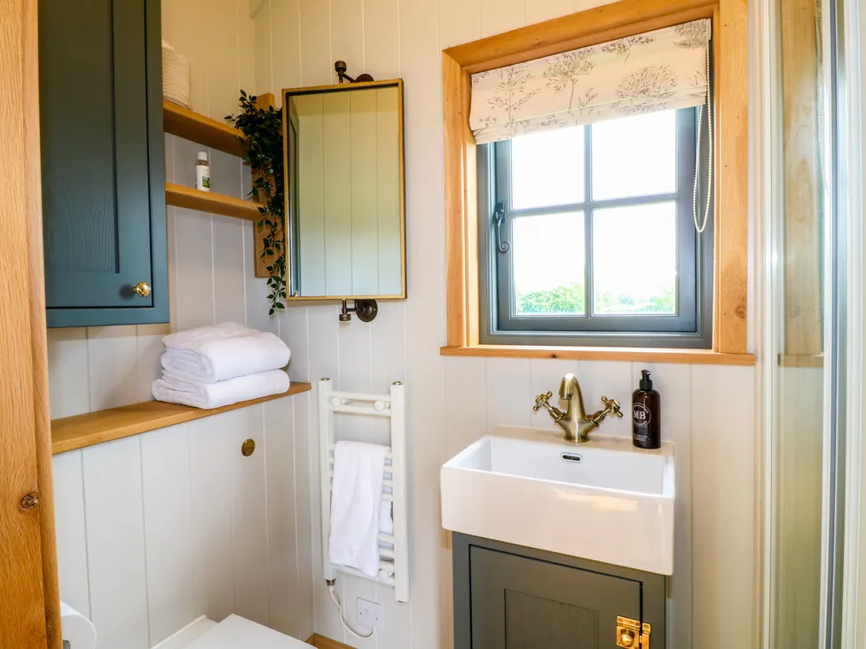Fern luxury shepherd retreat detail