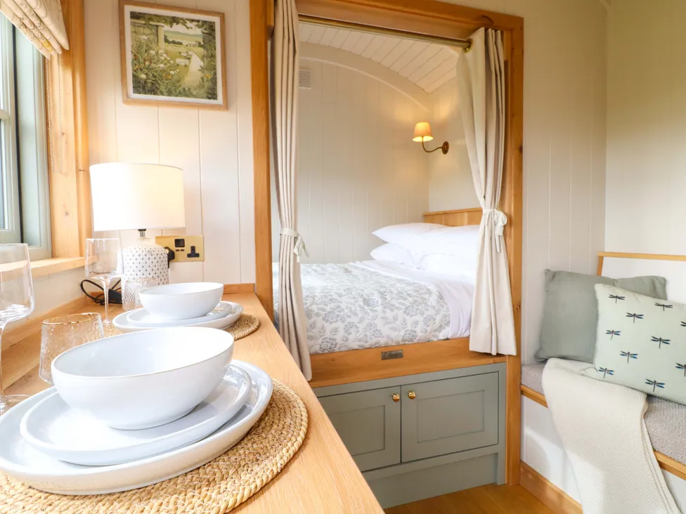 Meadow luxury shepherd retreat detail